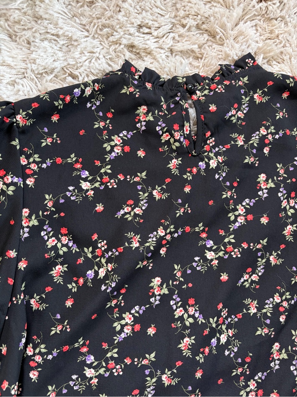 Black Floral Ruffled Top - Picture 6 of 6